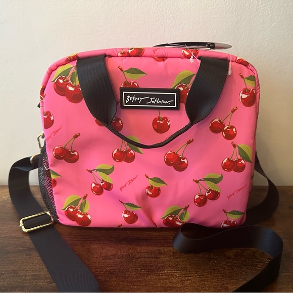 Betsey Johnson Lunch Tote Cherry Print Pink Crossbody Insulated Lunch Bag NWT - Picture 1 of 5